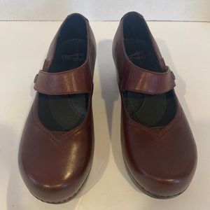 Dansko Tandy Mary Jane  Leather Cordovan Burnished Size 37 US 7
